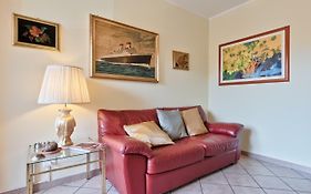 Fortino Roomy Apartment